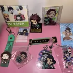 鬼滅の刃　ミニフィギュア　キーホルダー　炭治郎　伊之助　冨岡