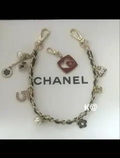 CHANEL　2026年 バレンタインチャーム　　　　スマホホルダー