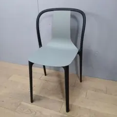 Vitra（ヴィトラ）Belleville Chair（ベルヴィルチェア）⑤のサムネイル