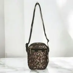 ✨極美品✨レスポートサック　ショルダーバッグ　レオパード