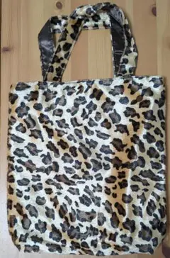 Item thumbnail for item 6c70b4a0-b902-4e54-8cb3-38563c932f4c