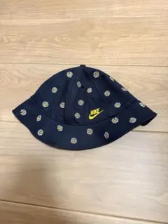 NIKE バケットハット デイジー柄 ブラックのサムネイル
