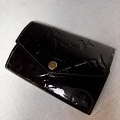 LOUIS VUITTON ルイ ヴィトン モノグラムヴェルニ　キーケース