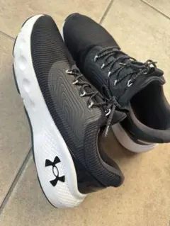 UNDER ARMOUR ランニングスニーカー ブラック　28センチのサムネイル
