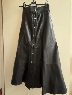 ems フェイクレザースカート