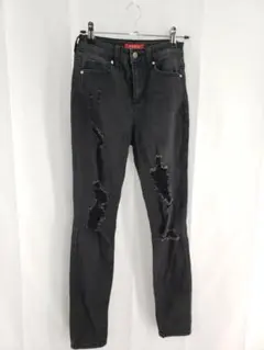 GUESS クラッシュ加工 ストレッチスキニーパンツ サイズ24のサムネイル