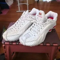 美品 NIKE SHOX R4/NEYMAR JR.ホワイト/レッド 28cm