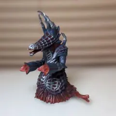 怪獣 ソフビ フィギュア レッド ブラック
