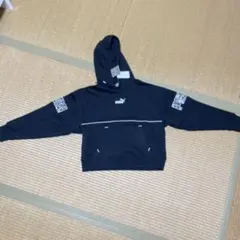 PUMA フード付きクロップドパーカー 黒