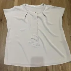 Honeys ボータイ半袖ブラウス ベージュ Mサイズ