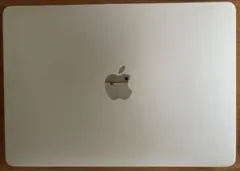 M2 MacBookAir スターライト 8GB 256GBのサムネイル