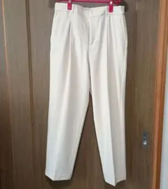 ユニクロ　ヒートテックタックテーパードパンツ　ナチュラル　Lサイズ