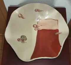 飾り皿　赤絵陶器　赤富士　縁起物