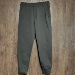 【ユニクロ】エアリズム　ウルトラストレッチアクティブジョガーパンツ 黒　メンズM