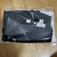 ネイビーとホワイトのノースリーブタンクトップ