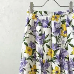【新品タグ付き】MALINES ロングスカート プリーツ 花柄 総柄 裏地付きのサムネイル