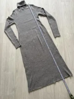 ニットワンピース　タートルネック　タイト　ロングワンピース　ワンピース