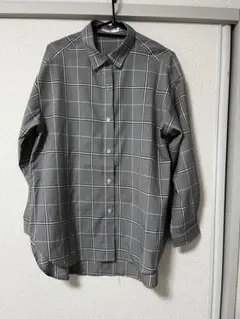 チェックシャツ