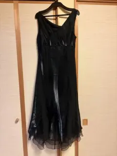 ブラックAラインパーティードレス シフォンショール付き