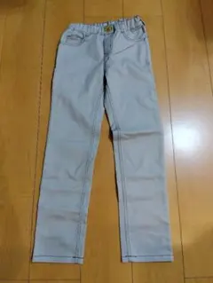 BEBE　BUZZ FUZZ　男の子140サイズ ライトグレー