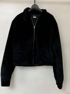 LIZ ブラック クロップドジャケット