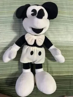Disney ミッキーマウス ぬいぐるみ クォーツクリスタル Disney ミッキーマウス ぬいぐるみ クォーツクリスタル - メルカリ