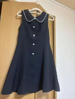 黒色 ワンピース パール襟