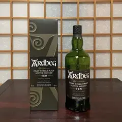 アードベックシングルモルト30年の空瓶です。 アードベックシングルモルト30年の空瓶です。