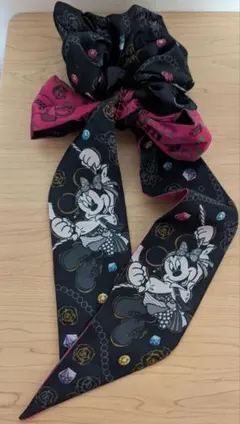 ディズニー ランド カリブの海賊 パイレーツオブカリビアン ミニー シュシュ