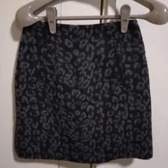 新品未使用　ナチュラルビューティーベーシックヒョウ柄タイトスカート XSサイズ