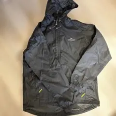 Kathmandu フード付きナイロンジャケット ブラック　Lサイズ