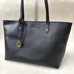 極美品 FURLA サフィアーノレザー トートバッグ ブラック A4 自立