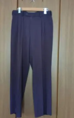 メンズビジネススラックス　薄手Mサイズ　紺色　ポリエステル素材