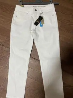 新品　INED ホワイト デニム パンツのサムネイル