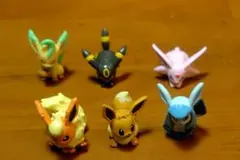 ポケモンバスボールフィギュア　びっくらたまご イーブイフレンズ　6個セット