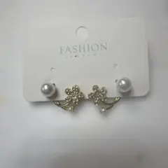フラワー パール ピアス(両耳用) ラインストーン