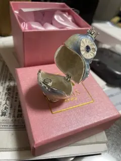 幸福のモチーフ！フクロウ型アクセサリーケース