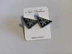 2025年最新】PRADA ピアス 形：キャッチ・スタッド ピアス(両耳