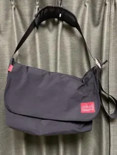 Manhattan Portage メッセンジャーバッグ ショルダーパッド付