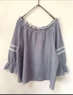 【美品】マジェスティックレゴン　オフショルストライプブラウス