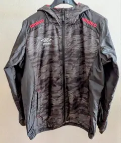 umbro ウィンドブレーカー