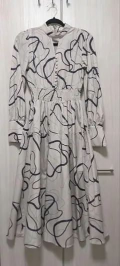 【美品】FRAY I.D カッティングプリントワンピース