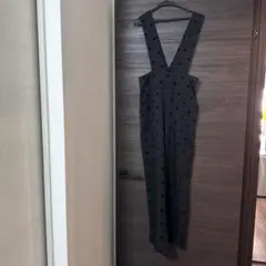 黒の水玉模様オールインワン