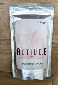 WOOLY ACTIVE.E アクティブ.E 300g うさぎ用補助食品のサムネイル