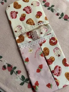 ハンドメイド　ハンカチ＆ティッシュケース　スイーツ柄コットンポーチ