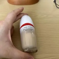 SHISEIDO REVITAL ESSENCE SKIN GLOW ファンデ