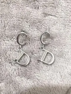 Dior ピアス ハート型 ピンク 保存袋 箱付き - メルカリ
