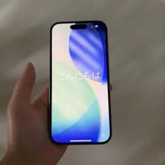 iPhone 15 Pro Max ホワイト 画面端に小さなヒビあり - メルカリ