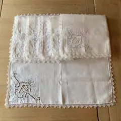 ドイツのマーケットで見つけた刺繍レース付きナプキン6枚セット