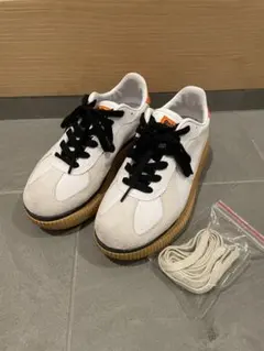 Onitsuka Tiger DELECITY 24.5 美品です　靴紐無し Onitsuka Tiger DELECITY 24.5 美品です 靴紐無し - メルカリ